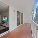 Superb Unit, Centrally Located With Parking