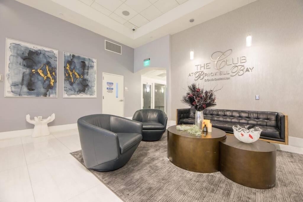 Appartamento Superb Unit, Centrally Located With Parking *